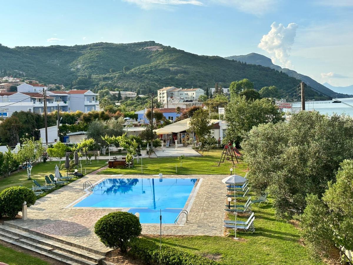 Aggelos Family Hotel Moraitika Exterior foto